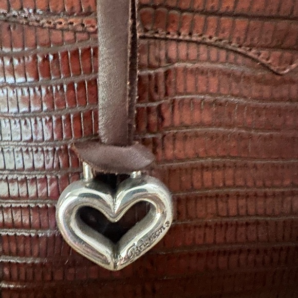 Elegant Brighton Brown Crocodile Embossed Leather Handbag - Picture 2 of 7